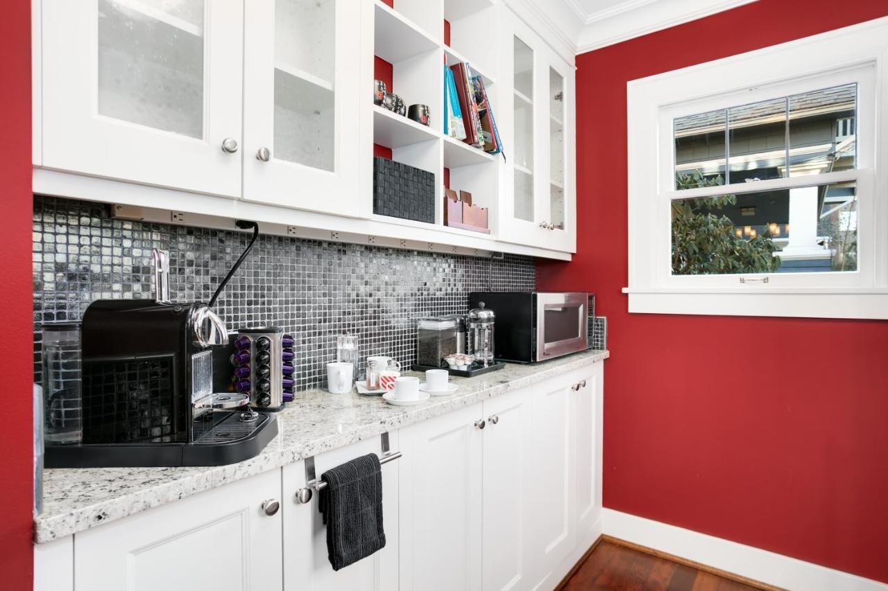 Bed & Breakfast Chelsea Station *